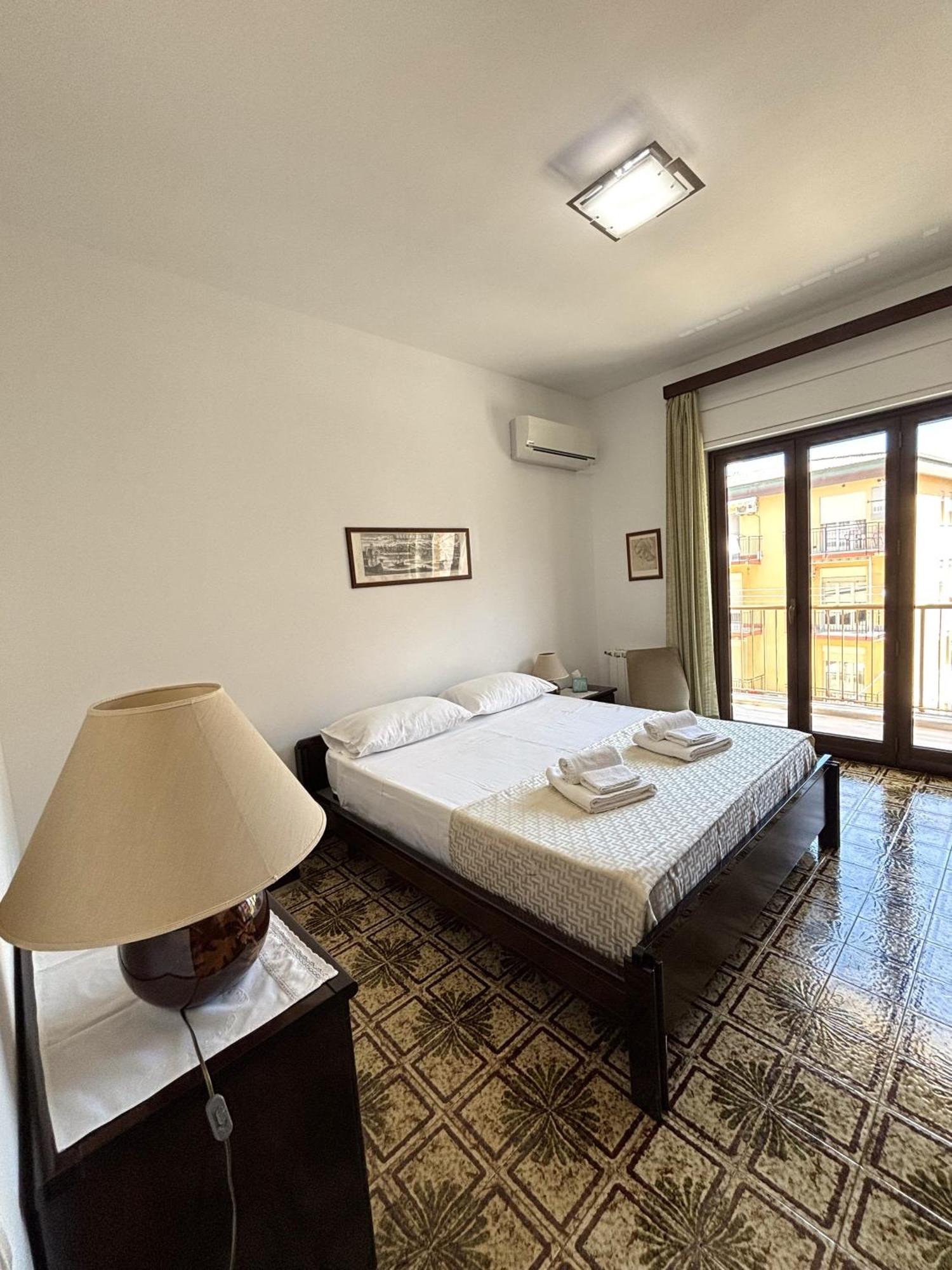 Appartamento Archimede Lounge Cefalù Esterno foto