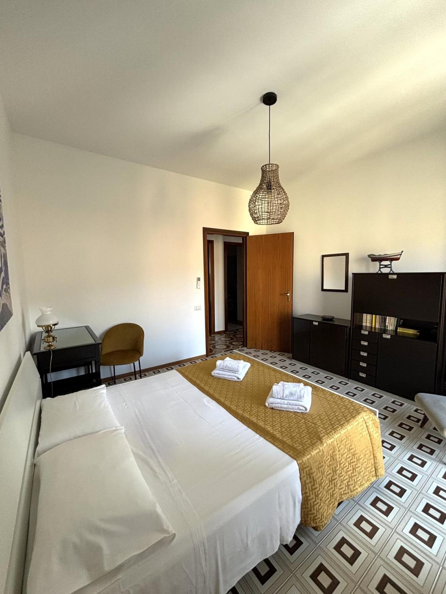 Appartamento Archimede Lounge Cefalù Esterno foto